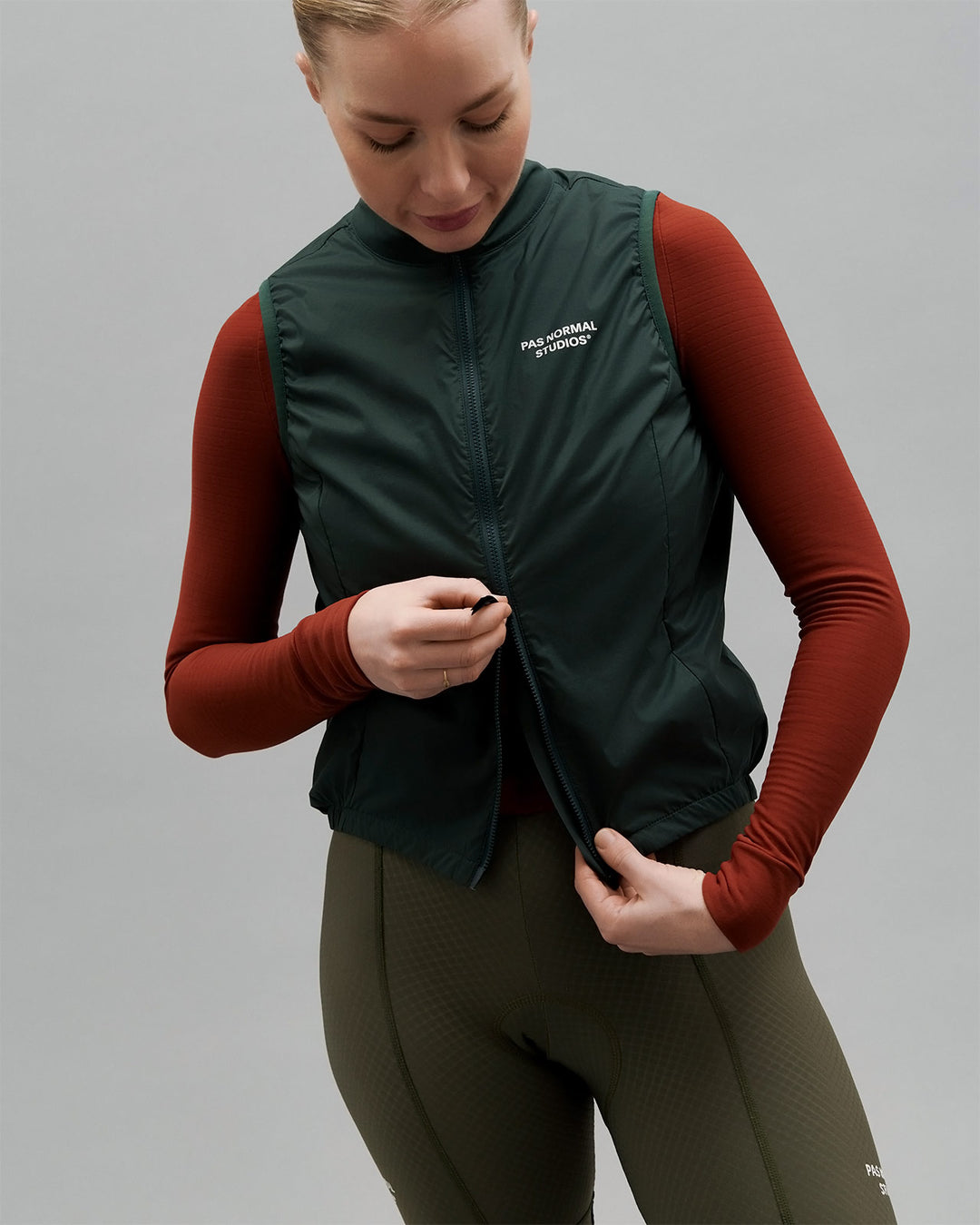 パスノーマルスタジオESSENTIAL INSULATED GILET S パス・ノーマル・スタジオ2022秋冬サイクルウエアコレクション第一弾